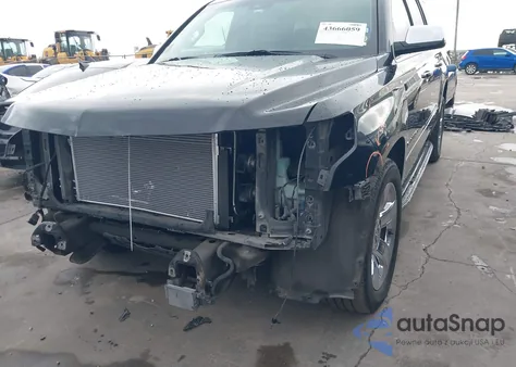 2018 Chevrolet Suburban Premier z USA, uszkodzony, nr VIN 1GNSKJKC9JR275225